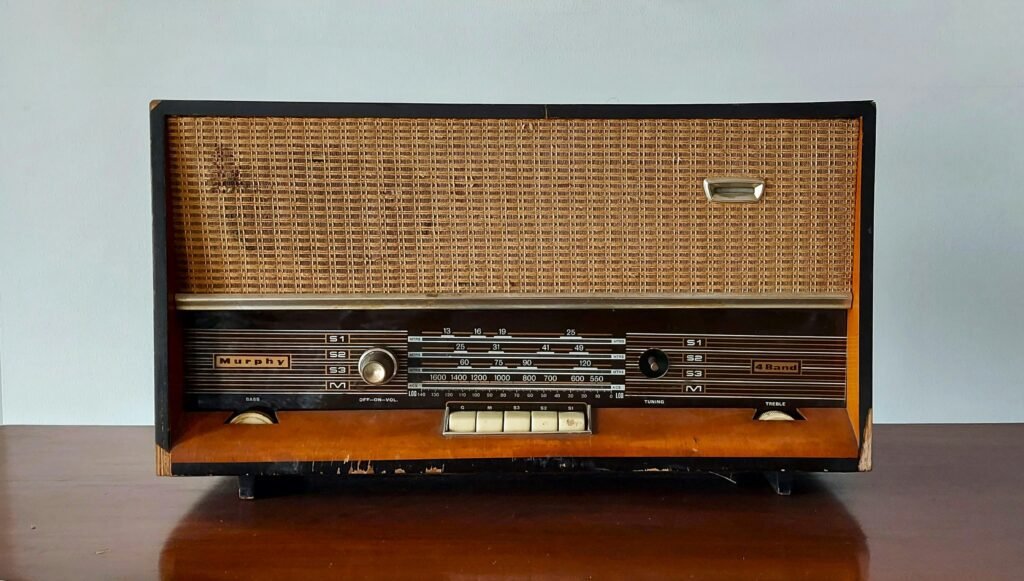 antique radio